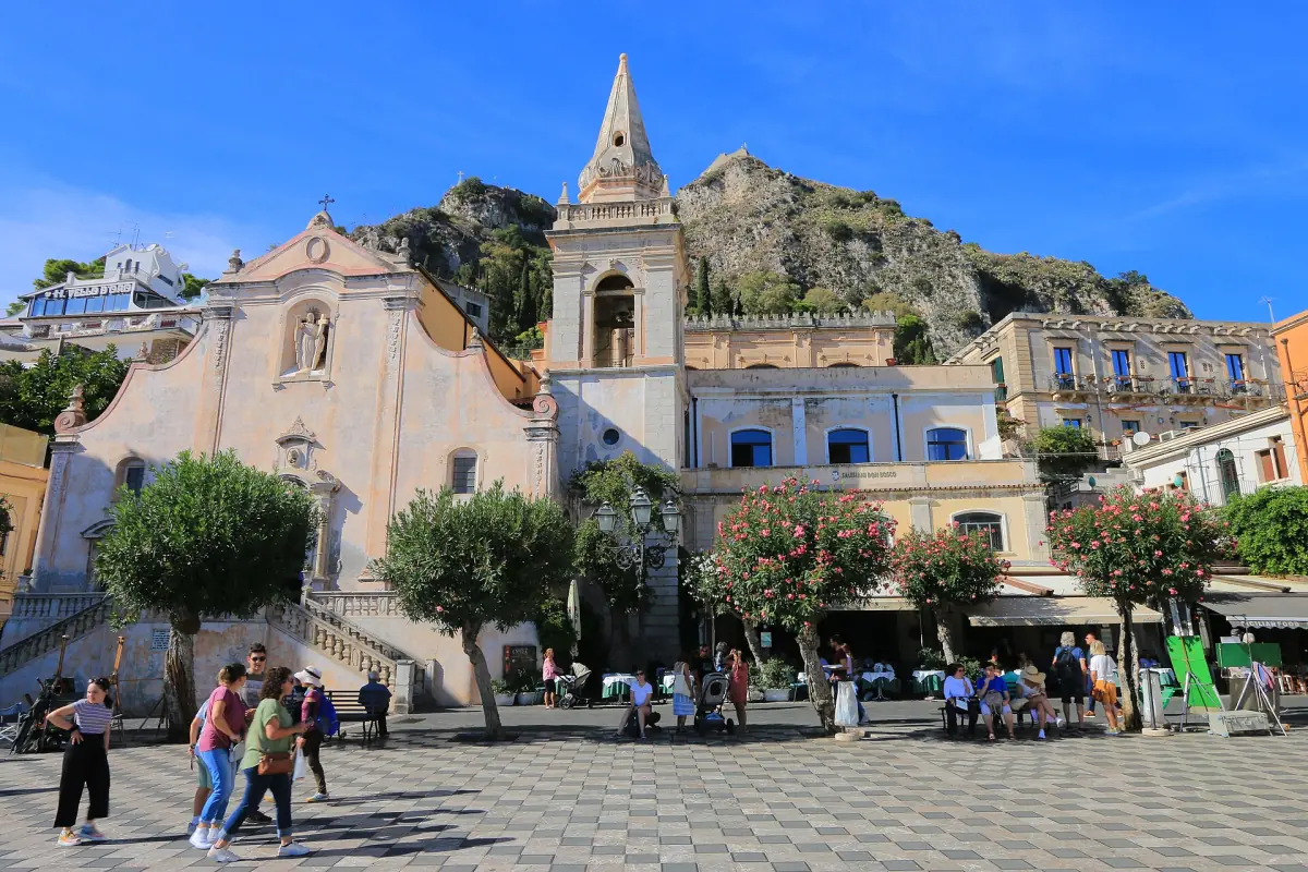 Piazza IX Aprile and the church of San Giuseppe